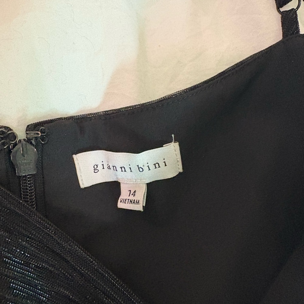 Gianni Bini Elegant Black Cut-Out Maxi Dress - Picture 5 of 7